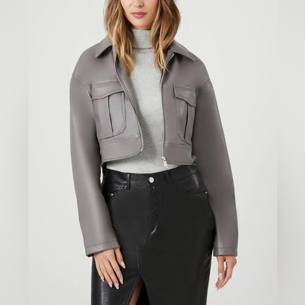 Forever 21 NWT Gray Faux Leather Cropped Bomber Jacket Medium M